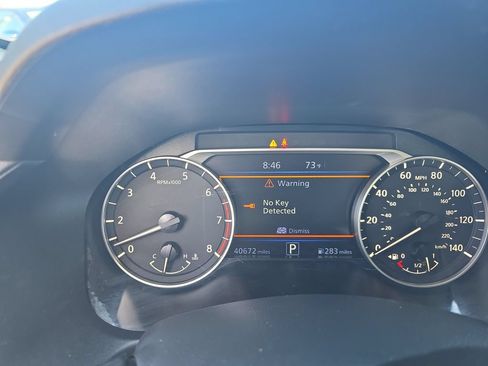 Used 2025 Nissan Altima 2.5 SV FWD image 15