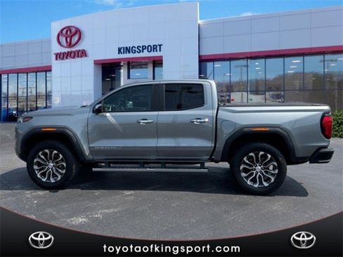 Used 2024 GMC Canyon Denali image 2
