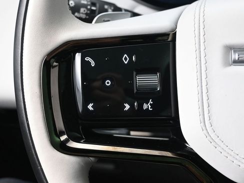 Used 2023 Land Rover Range Rover Sport SE Dynamic image 13