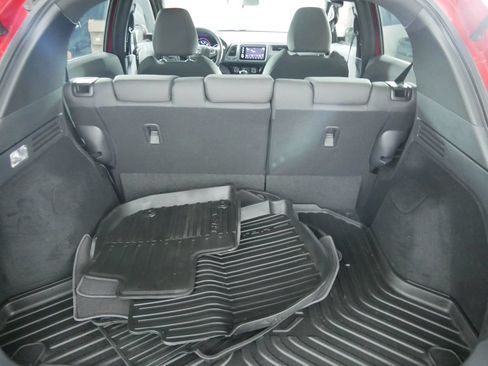 Used 2022 Honda HR-V Sport image 17