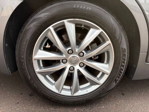 Used 2016 INFINITI Q50 Premium RWD image 7