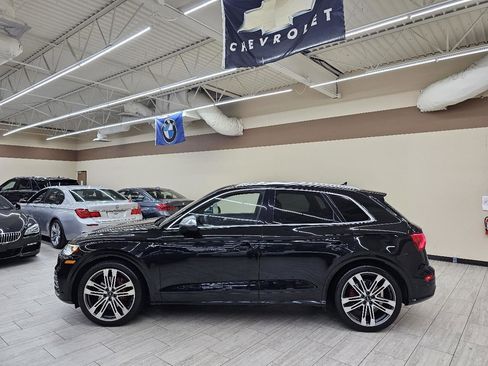 Used 2018 Audi SQ5 Premium Plus w/ S Sport Package image 9