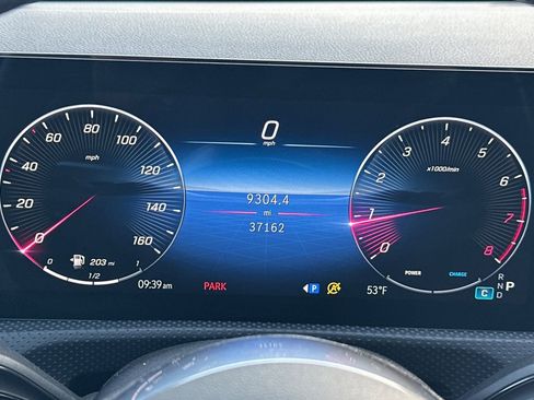 Used 2025 Mercedes-Benz CLA 250 image 39