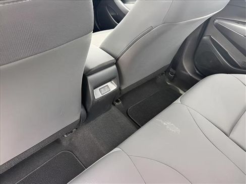 Used 2024 Toyota Corolla LE FWD image 16