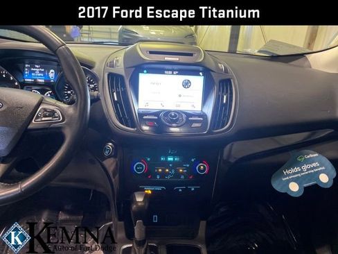 Used 2017 Ford Escape Titanium image 18