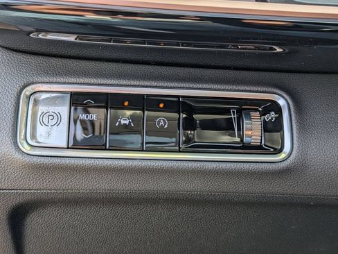 New 2026 Buick Envision Sport Touring AWD/4WD image 38