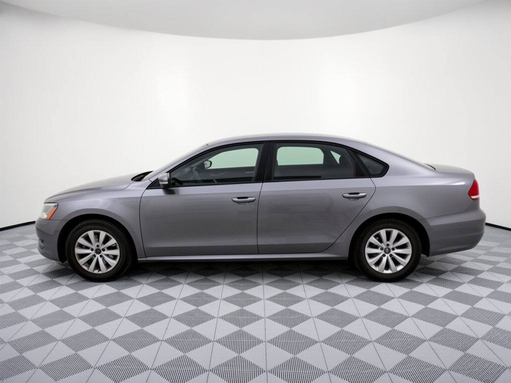 Used 2013 Volkswagen Passat 2.5 S FWD image 2