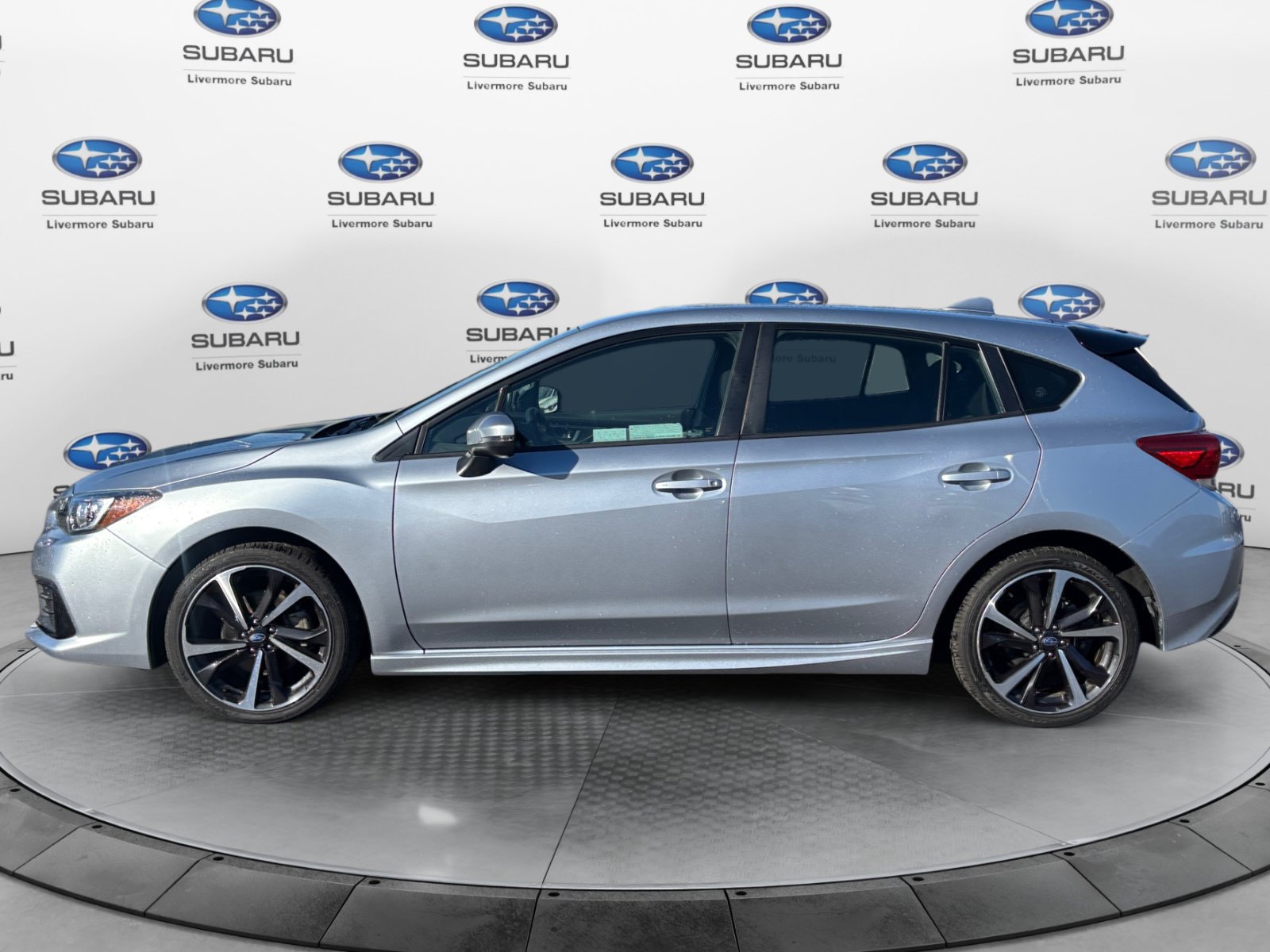 Used 2021 Subaru Impreza 2.0i Sport AWD/4WD image 3