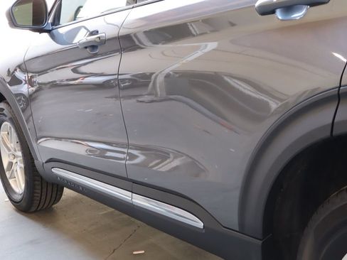 Used 2025 Ford Explorer Active AWD/4WD image 16