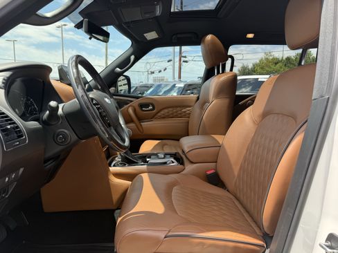 Certified 2024 INFINITI QX80 Sensory w/ Cargo Package AWD/4WD image 12