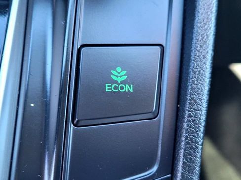 Used 2019 Honda CR-V LX image 25