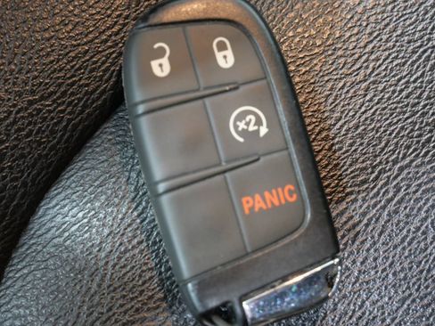Used 2025 Jeep Compass Limited AWD/4WD image 27