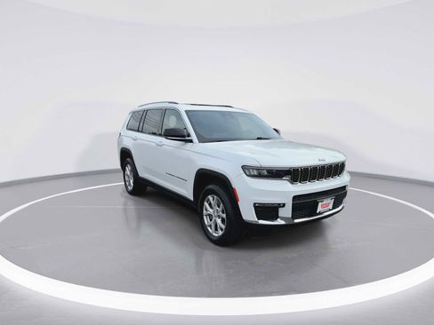 Used 2021 Jeep Grand Cherokee L Limited image 2