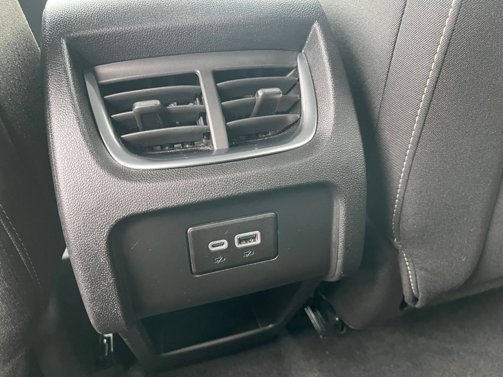 Used 2025 Chevrolet Blazer LT FWD image 22