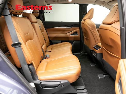 Used 2023 INFINITI QX60 Sensory w/ Vision Package AWD/4WD image 25