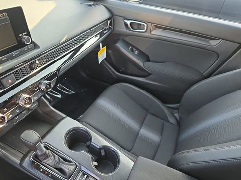 New 2026 Honda Civic Sport image 24