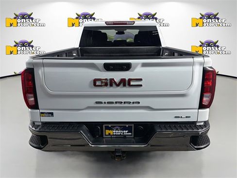 Used 2022 GMC Sierra 1500 SLE w/ Enhanced Capability Package image 6