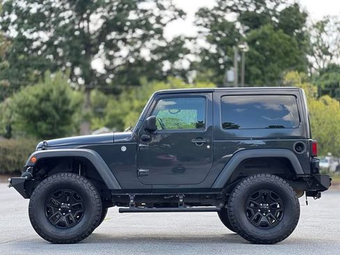 Used 2017 Jeep Wrangler Sport AWD/4WD image 8