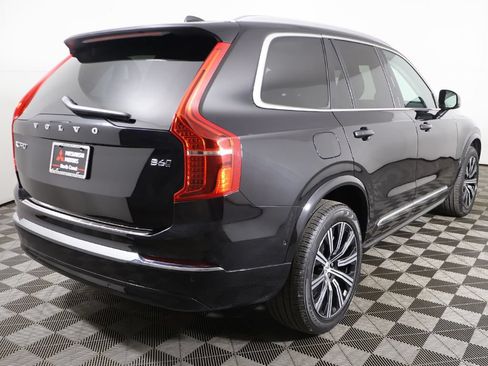 Used 2024 Volvo XC90 B6 Plus w/ Protection Package Premier AWD/4WD image 12