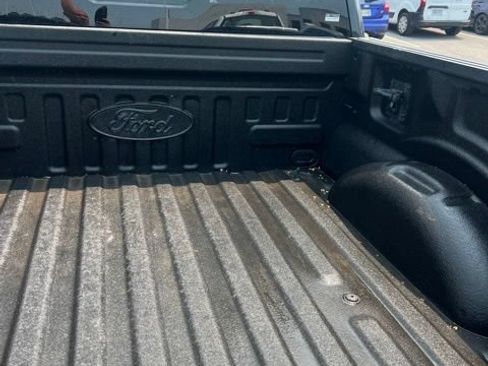 Used 2017 Ford F150 XLT w/ Equipment Group 302A Luxury AWD/4WD image 14