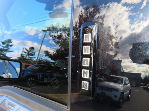 Used 2023 Ford F150 Lariat w/ Equipment Group 502A High image 9