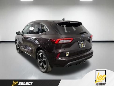 Used 2023 Ford Escape ST-Line Select w/ Tech Pack #2 AWD/4WD image 4