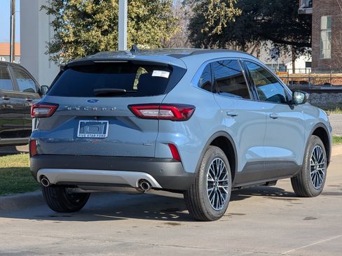 New 2026 Ford Escape SE image 4