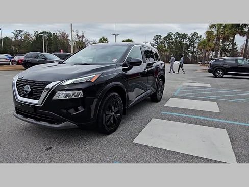 Used 2023 Nissan Rogue SV image 24