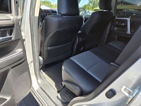 Used 2022 Toyota 4Runner SR5 Premium w/ Moonroof Package AWD/4WD image 14