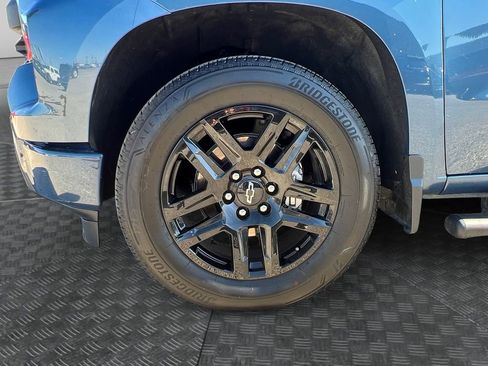 Used 2024 Chevrolet Silverado 1500 Custom image 23