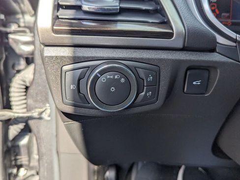 Used 2016 Ford Fusion SE w/ Equipment Group 202A FWD image 22