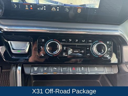 Used 2024 GMC Sierra 2500 Denali Ultimate image 26