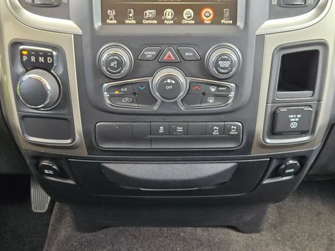 Used 2015 RAM 1500 Lone Star RWD image 18