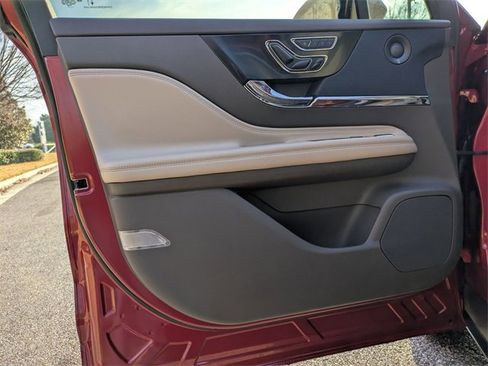 Used 2024 Lincoln Corsair Reserve w/ Equipment Group 202A image 22