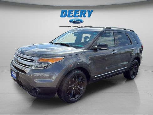 Used 2015 Ford Explorer XLT w/ Equipment Group 201A image 11