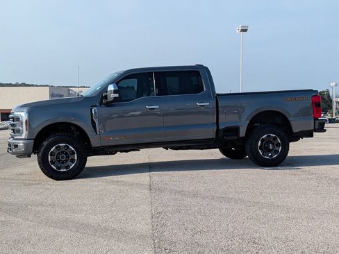 Certified 2024 Ford F250 Platinum w/ Tremor Off-Road Package AWD/4WD image 5