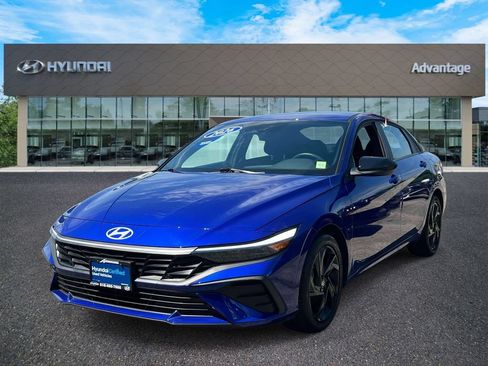 Certified 2026 Hyundai Elantra Sport FWD image 4