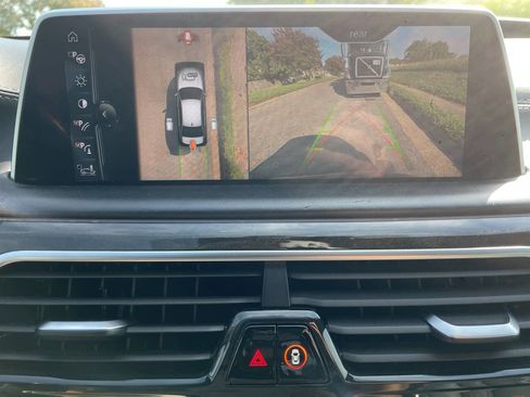 Used 2016 BMW 750i image 44