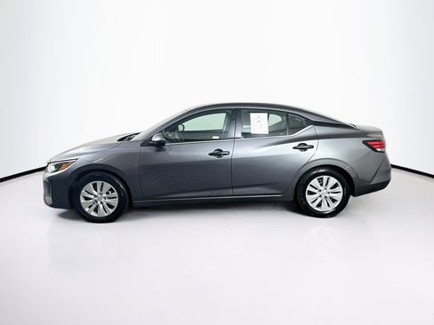 Used 2025 Nissan Sentra S FWD image 4