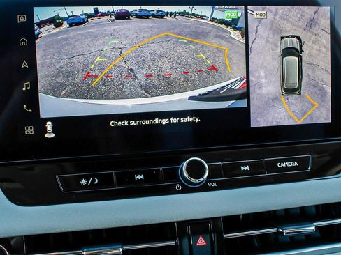 New 2025 Mitsubishi Outlander SE image 18