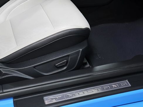 Used 2025 Ford Mustang GT Premium w/ GT Performance Package image 26