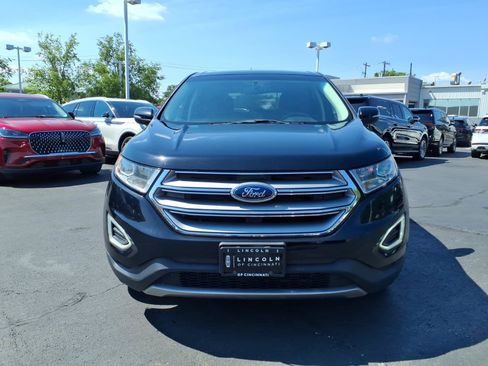 Used 2018 Ford Edge Titanium AWD/4WD image 2