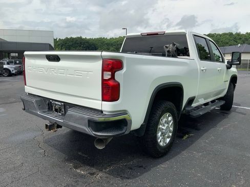 Used 2023 Chevrolet Silverado 2500 LT w/ Convenience Package AWD/4WD image 14