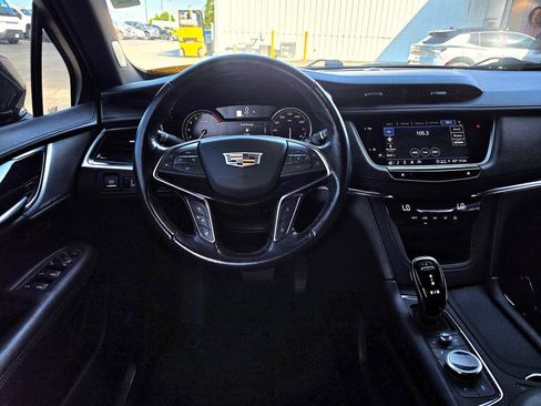 Used 2021 Cadillac XT5 Premium Luxury w/ LPO, Floor Liner Package FWD image 23