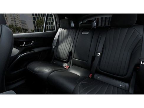 New 2026 Mercedes-Benz EQS 400 4MATIC SUV image 6