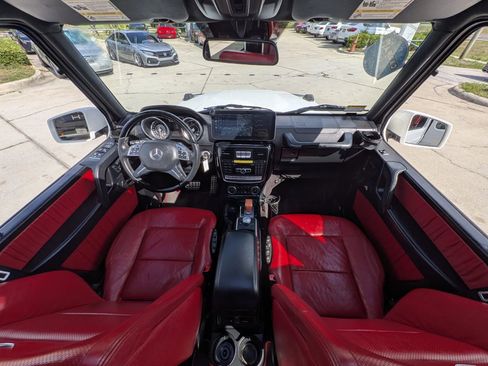 Used 2014 Mercedes-Benz G 63 AMG 4MATIC image 10