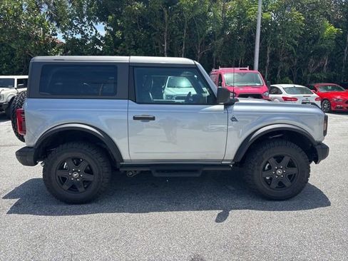 Used 2024 Ford Bronco Black Diamond image 2