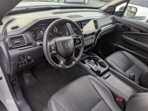 Certified 2023 Honda Passport Elite image 16