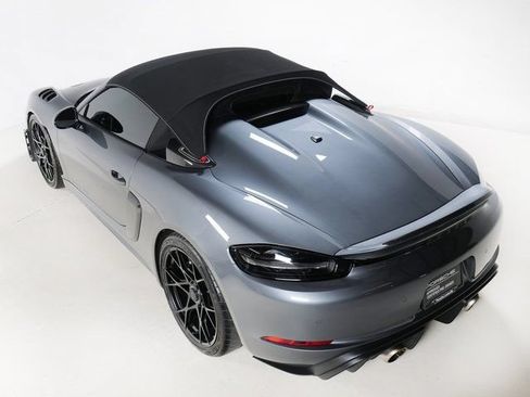 Certified 2025 Porsche 718 Boxster Spyder RS RWD image 39