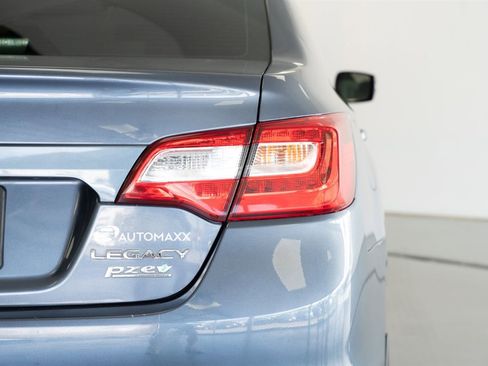 Used 2015 Subaru Legacy 2.5i Limited image 12